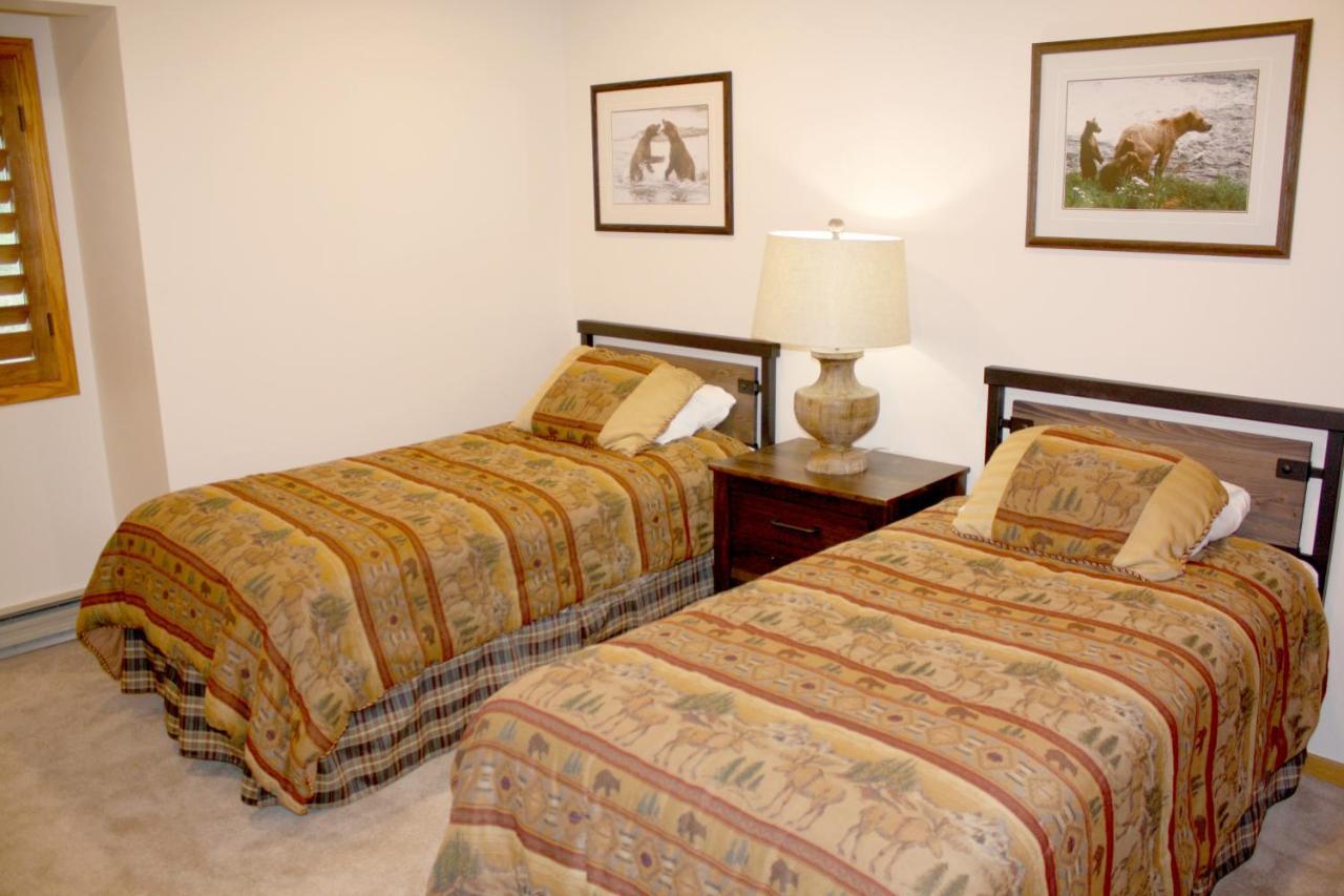 Woods Manor #302-A - Close To Main Street - Access To Indoor Hot Tub And Shuttle Breckenridge Exterior photo
